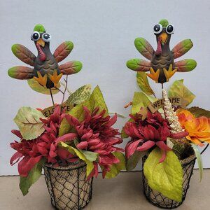 Pair welcome turkey Thanksgiving floral metal basket arrangements decor